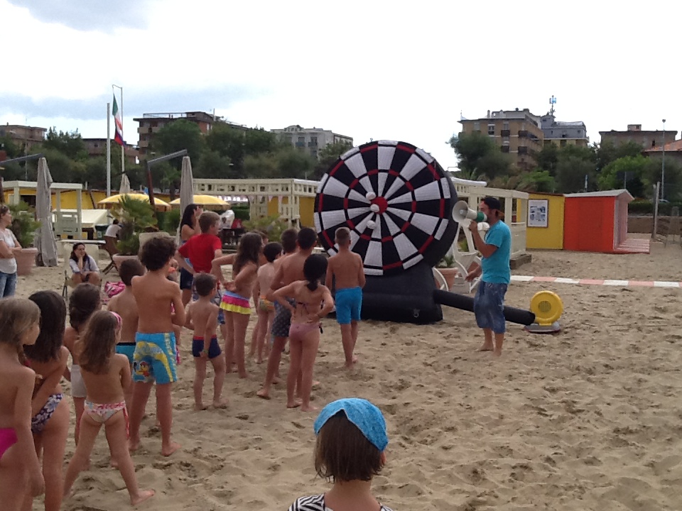 animazione in spiaggia per bimbi a rimini